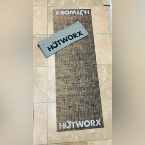 Hotworx Yoga Mat and towel